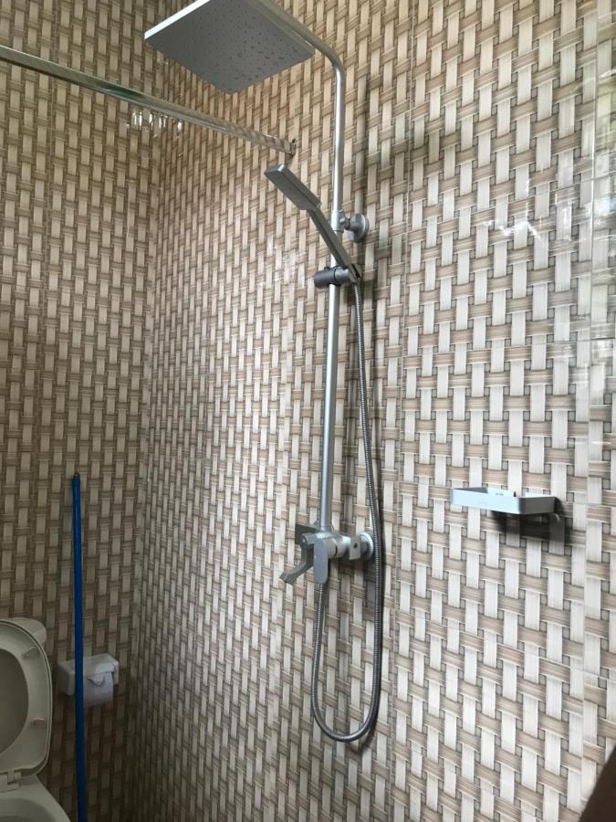 Bed and Breakfast L&J Modern Backpackers Kinondoni Dar es Salaam Esterno foto